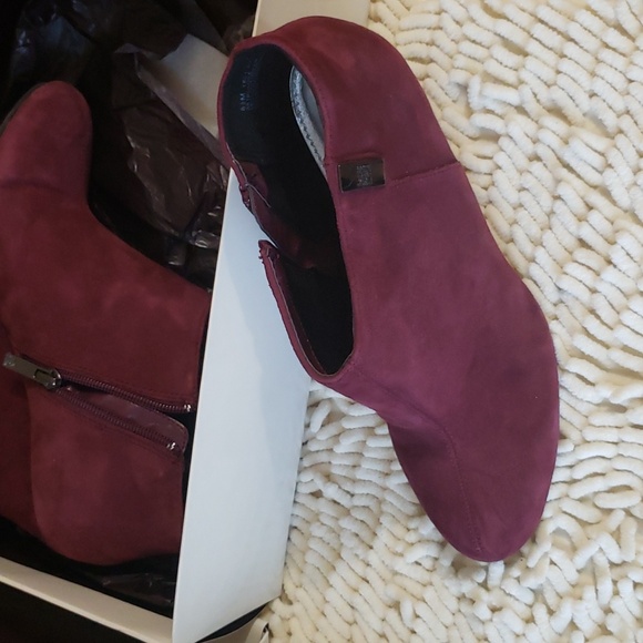 Anne Klein Wine Booties 8.5 Wedge - Picture 2 of 7